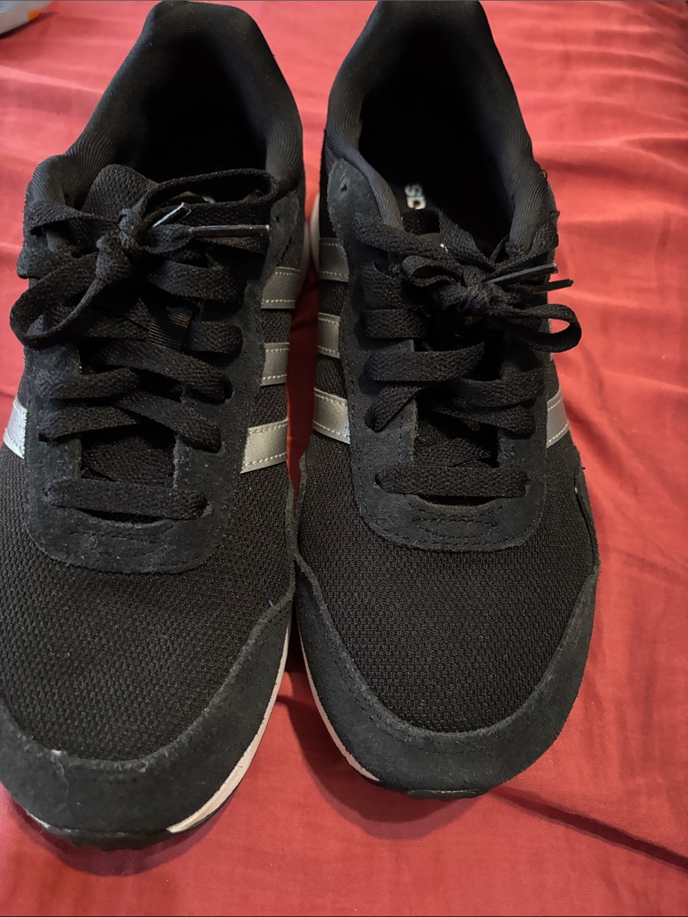 Black Men's Athletic Sneakers with Silver Stripes